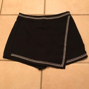 Black embroidered envelope skort